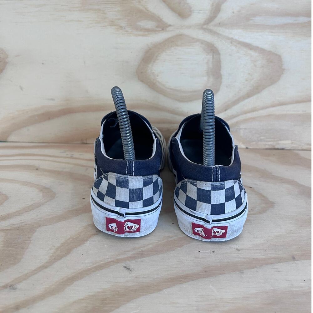 Vans Off The Wall Classic Slip-On Checkeredboard Sneakers Blue/White Women's - 5 - Picture 6 of 9